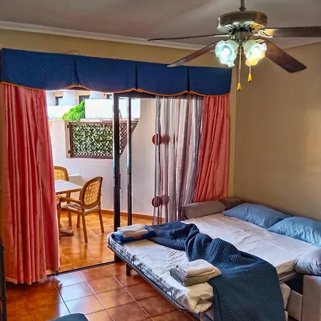 Maximar 8 Bed Places, Heated Swimmingpool *