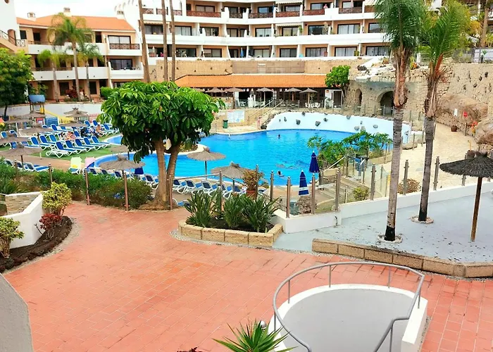Maximar Apartment , Heated Swimmingpool Daire *