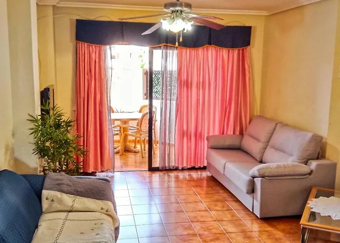 Maximar 8 Bed Places, Heated Swimmingpool Arona (Tenerife)