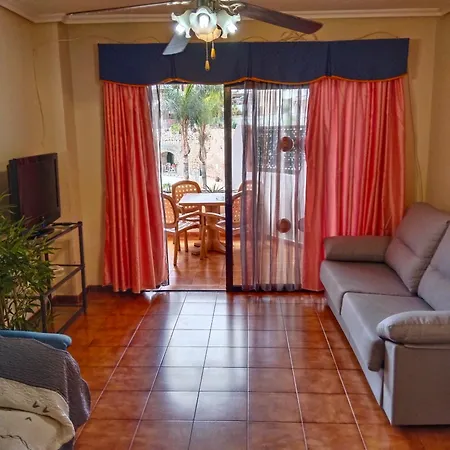 Maximar 8 Bed Places, Heated Swimmingpool